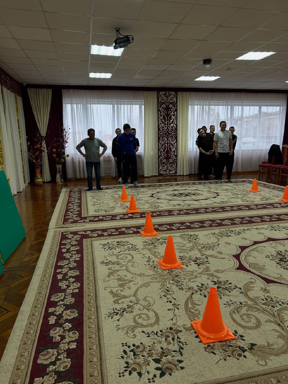 photo_5415787996453211217_y